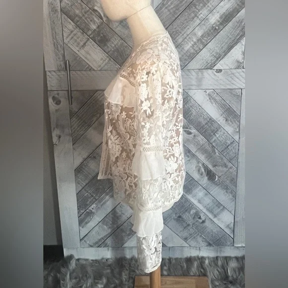 WILLOW & CLAY  LACE AND RUFFLE OPEN JACKET SIZE M/L - Picture 4 of 6
